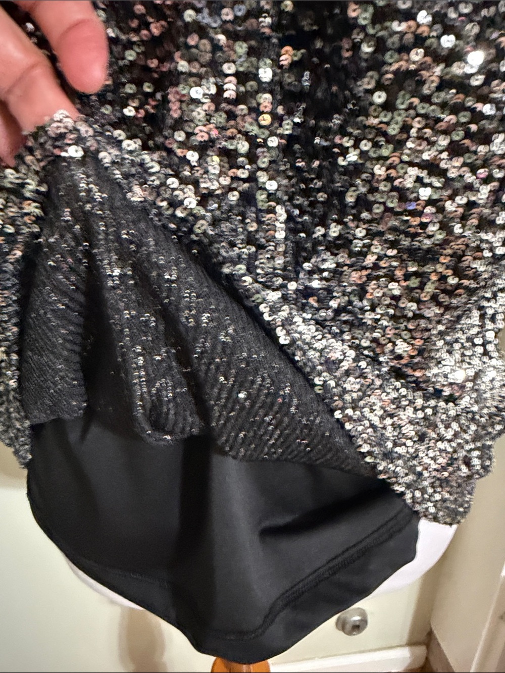 Cable & Gauge Black Sequin Halter Neck Top - Picture 4 of 5